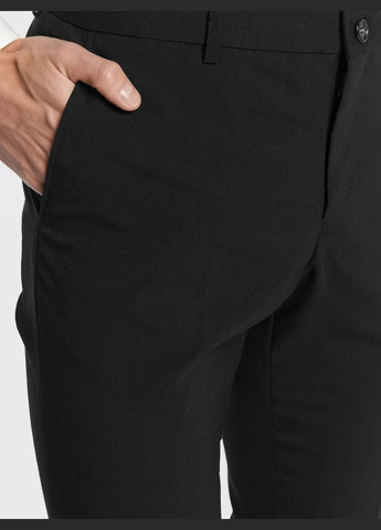 Черный костюм Lindbergh