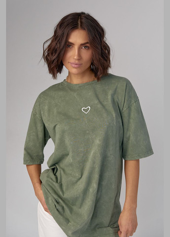 Хакі (оливкова) літня футболка тай-дай з вишитим серцем Lurex