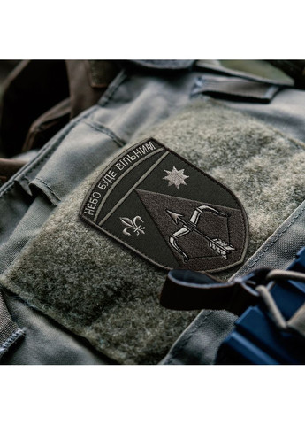 Набір шевронів 2 шт на липучці Небо буде вільним хакі 7х10 см, вишитий патч нашивка шеврон IDEIA (365301305)