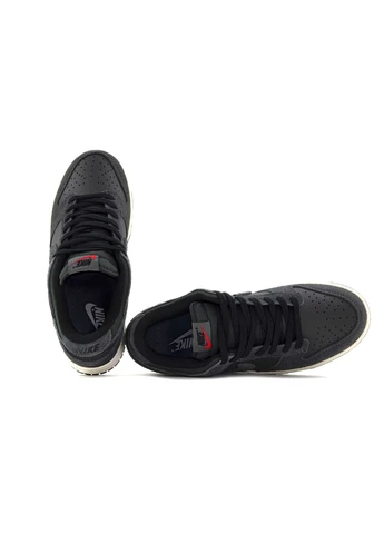 Черные кроссовки sb dunk low prm medium ash and black No Brand