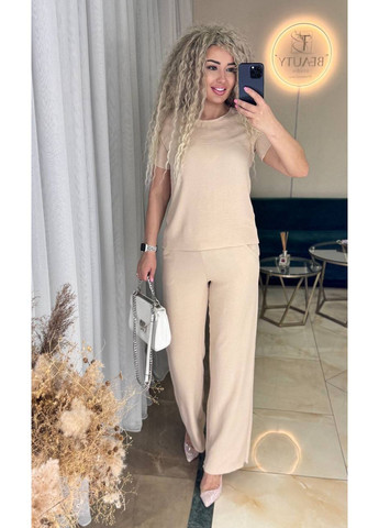 Лаконичный и удобный костюм для современных женщин No Brand (348791137)