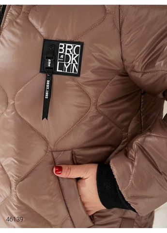 Коричневе зимнє Пальто жіноче стьобане Byron