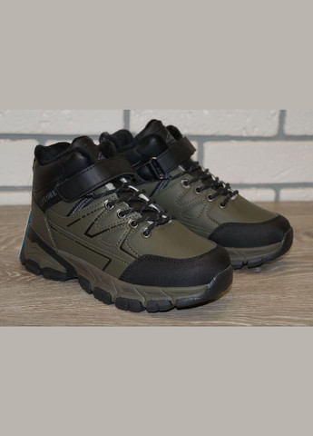 Темно-зеленые повседневные, кэжуал зимние ботинки зимние для мальчика зеленые с черным BBT