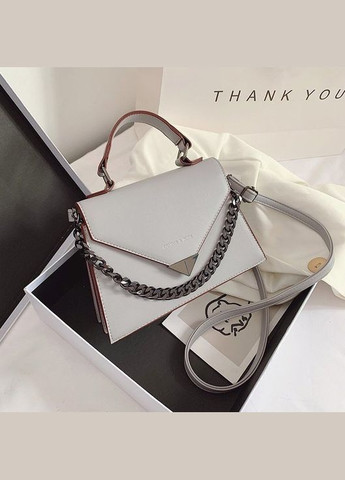 Женская классическая сумка кросс-боди с цепочкой через плечо на ремешке серая No Brand (326487532)