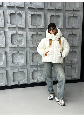 Молочная демисезонная куртка женская Гермес