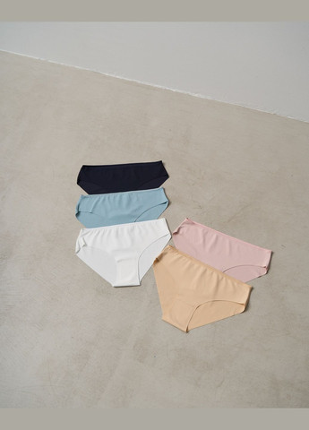 Батальные трусики бесшовные цветные 5 шт. Nicoletta (322126792)