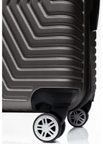 Середня пластикова валіза на колесах 70L GD Polo (288135941)
