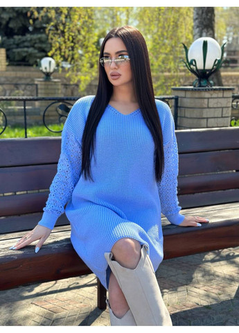 Блакитна жіноча тепла шерстяна вязана сукня ася з вирізом та узорами на рукавах блакитна You Best