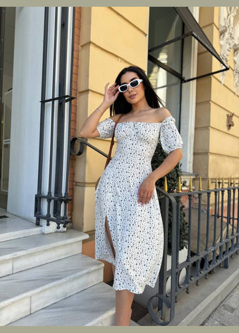 Білий красива приємна до тіла принтована літня сукня з відкритим декольте і коротким рукавом, повсякденне легке ніжне плаття No Brand