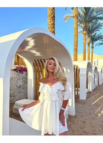 Білий ніжна сукня з воланами та пишною спідничкою з пишною спідницею No Brand