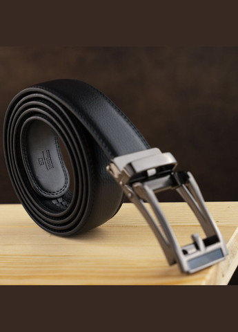 Чоловічий ремінь шкіряний з тонкою пряжкою у вигляді 20218 Чорний Vintage (302972368)