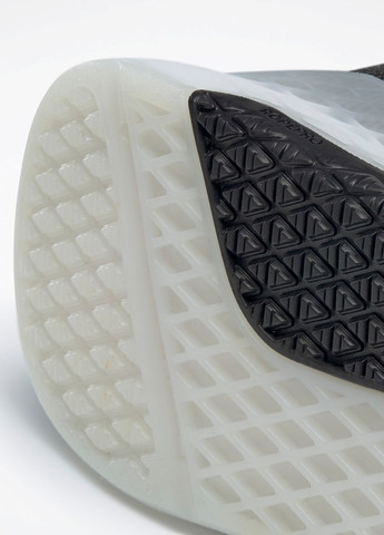 Чорно-білі кросівки жіночі оригінальні Reebok FU6830