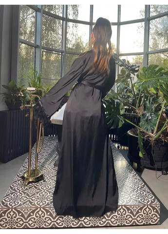 Елегантний халат Казкова, Атласний довгий халат з об’ємними рукавами в пір’я,, Жіночий довгий в підлогу халат з поясом на захід No Brand халат Казкова білий (354331125)