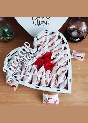 Подарочный бокс с конфетами Raffaello и розами для девушки (ar123) No Brand (315888811)