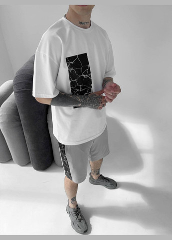 Біла стильна футболка Vakko