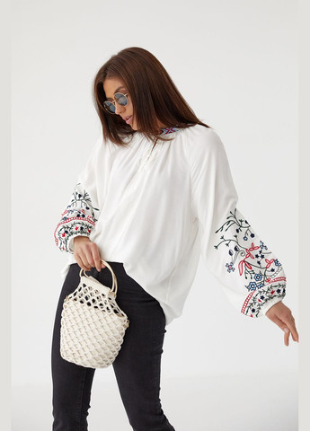 Белая женская вышиванка с завязками ESQ (322565391)