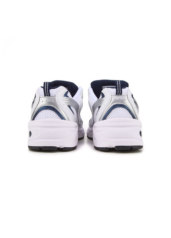 Белые всесезонные кроссовки No Brand