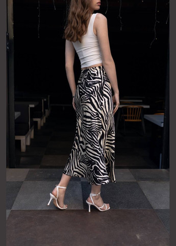 Бежевая повседневная цветочной расцветки женская шелковая юбка Avanti