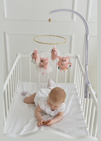 Дитячий мобіль на ліжечко для немовлят WoollyFox "Веселі свинки" No Brand (342757878)