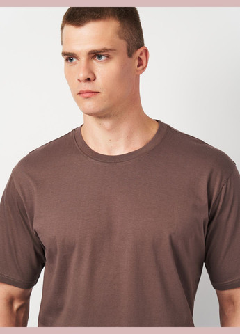 Темно-коричневая футболка мужская больших размеров с коротким рукавом Роза