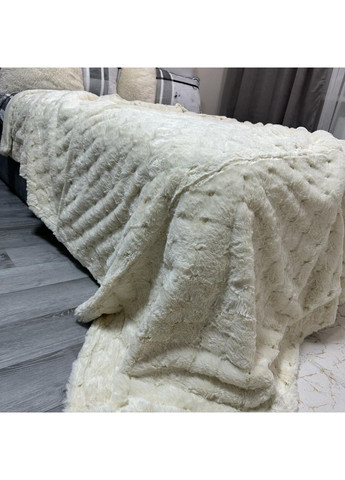 Стильне покривало молочного кольору "Luxury Fur" з 3D-Ворсом, Євро 200х230 см– миттєвий затишок та стиль! No Brand (368565102)