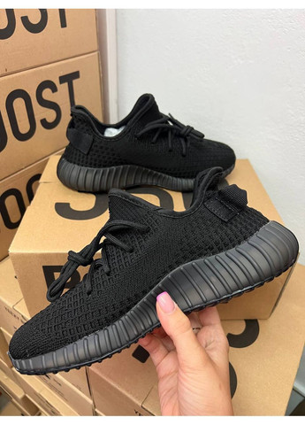 Чорні всесезонні кросівки adidas yeezy 350 black без рефлективу No Brand