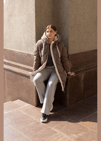 Коричневая зимняя зимнее женское пальто 18652 Svidni