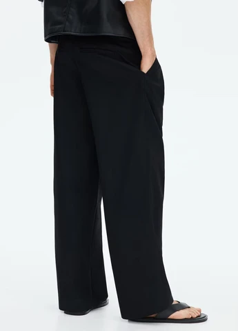 Черные кэжуал демисезонные брюки H&M