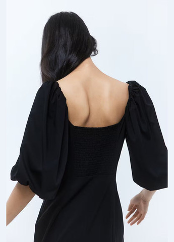 Черное платье H&M однотонное