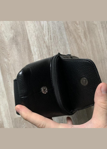 Чоловіча сумка бананка на груди Крокодил, модна нагрудна барсетка слінг екошкіра під рептилію Чорний(BRT) Brettani (336552063)