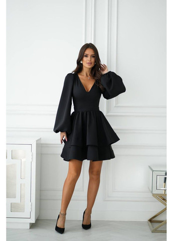 Чорна сукня з подвійною спідницею та об'ємними рукавами No Brand