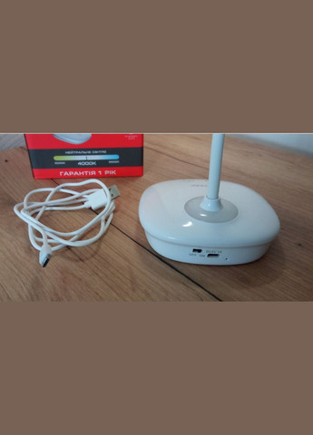 Світильник світлодіодний настільний акумуляторний 6w ( ) +usb, нічник (TL-04W) Luxel (334004333)