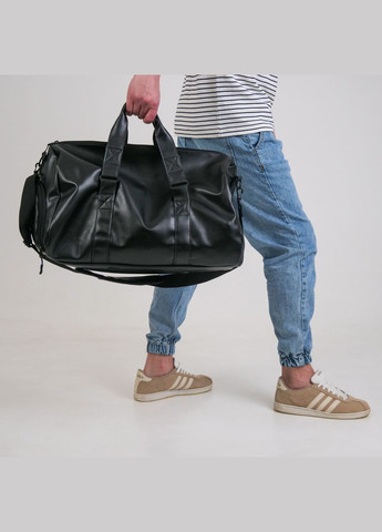 Чоловіча сумка через плече спортивна дорожня 2 відділення з екошкіри, чорний колір ToBeYou сумка l (293247123)