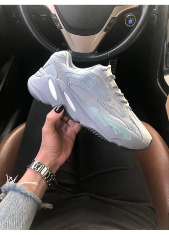 Синій літні кросівки adidas yeezy boost 700 v2 hospital blue адідас ізі буст сині No Brand