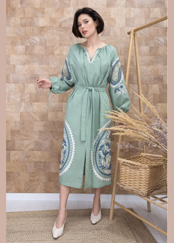 Платье-вышиванка женское миди с орнаментом мятное MKV107/801 Modna KAZKA (276650373)