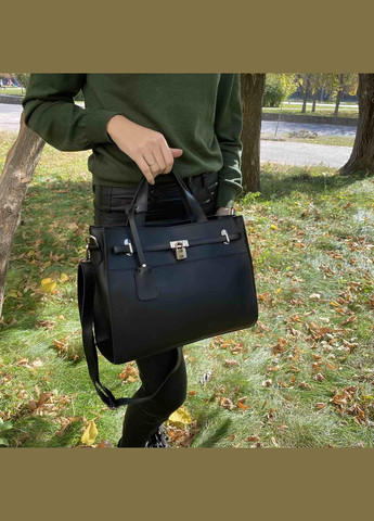 Велика сумка на плече з декоративним замком із екошкіри чорна (sku_774) No Brand (330575866)