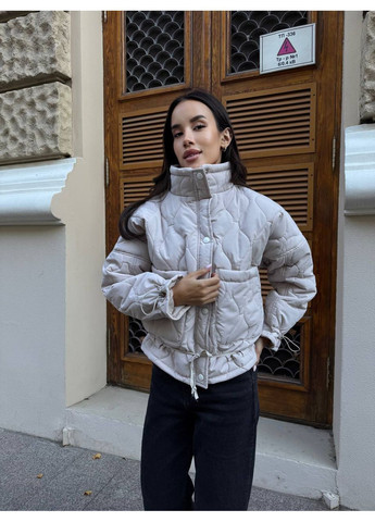 Сіро-бежева демісезонна жіноча коротка куртка вільного крою MonCher