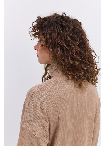 Жіночий трикотажний костюм з короткою спідницею коричневий Arjen (364967614)