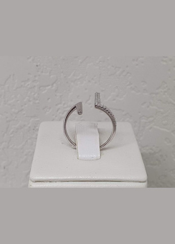 Срібне незамкнене кільце з фіанітами. 90101066 Qvaliz (296594967)