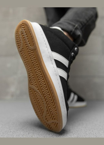 Черные зимние мужские зимние кроссовки на меху черные с белым No Brand