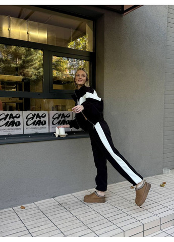 Жіночий спортивний костюм No Brand (362445829)