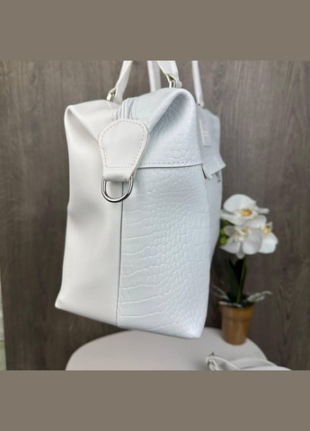 Большая сумка саквояж рептилия тиснение на плечо из экокожи белая (sku_1420Б) No Brand (330576195)