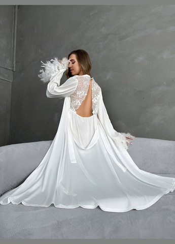 Халат жіночий атласний довгий Наречена вільний декор пір'я відкрита спина з мереживом білий No Brand Халат довгий з пір`ям Fiancee Наречена (330776684)