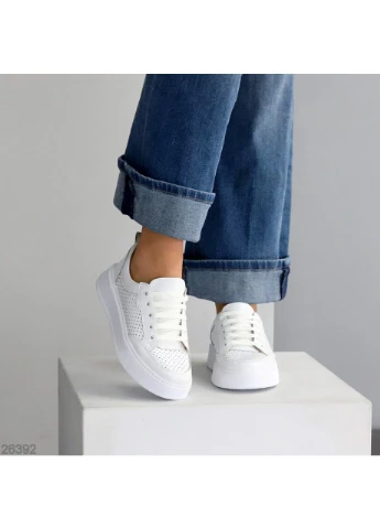 Білі білі шкіряні кеди No Brand