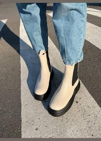 Осенние ботинки женские из эко кожи (1380) No Brand из искусственной кожи