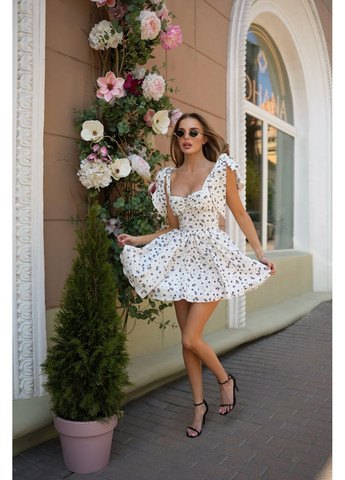 Белое кэжуал платье Larionoff с цветочным принтом