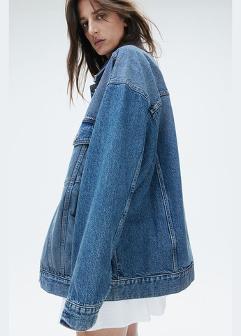 Голубая демисезонная куртка джинсовая H&M