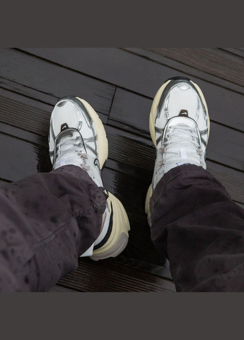 Серебристые всесезонные кроссовки v2k run summit white metallic silver - fd0736-100 Nike