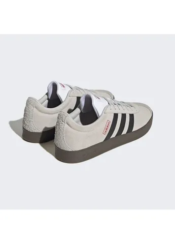 Серые демисезонные кроссовки vl court lifestyle skateboarding suede shoes grey hq1802 adidas