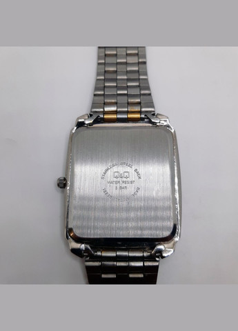 Наручний годинник '' чоловічий кварцовий металевий ремінець () Q&Q V200-401Y (305391397)